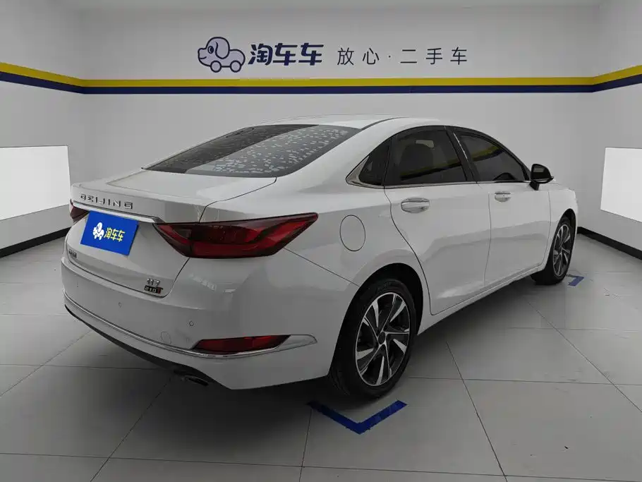 BAIC U7 — миниатюра 3