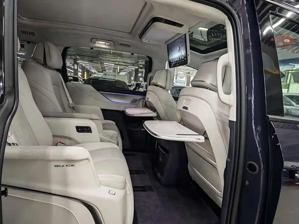 Buick GL8 Hybrid — миниатюра 12