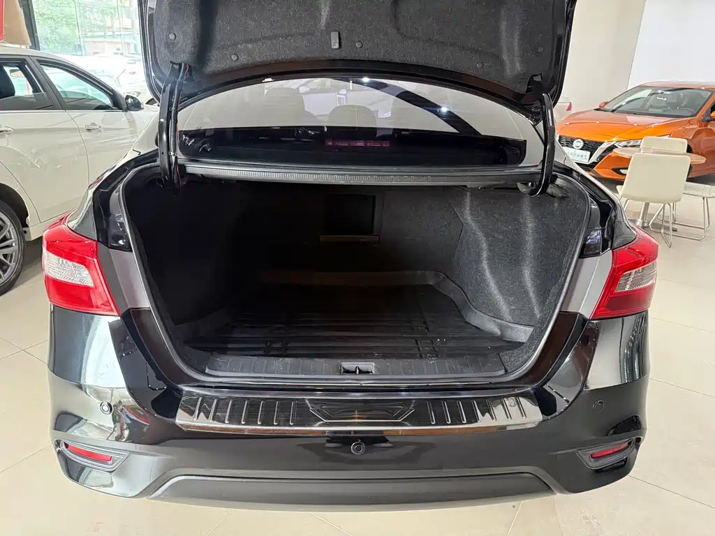 Nissan Sylphy — миниатюра 11