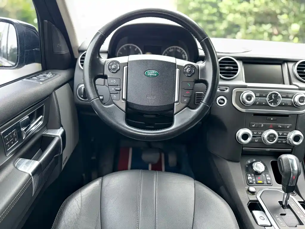 Land Rover Discovery — миниатюра 8