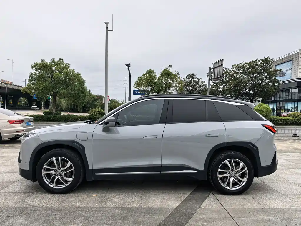 NIO ES6 — миниатюра 4
