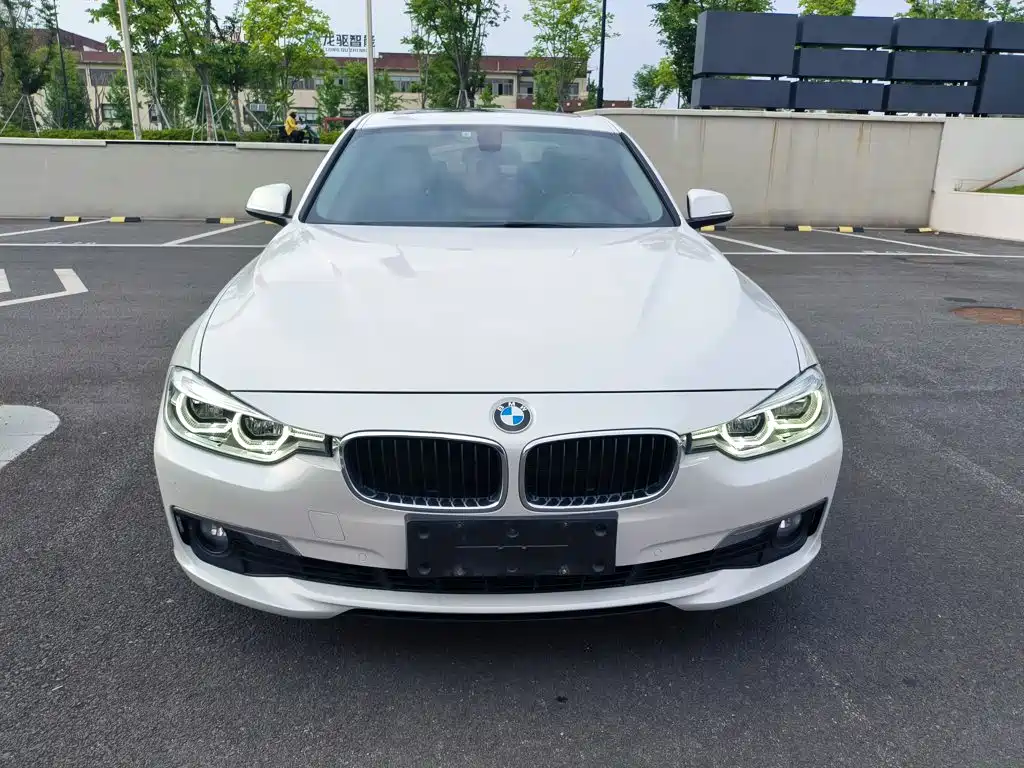 BMW 3 Series — миниатюра 3
