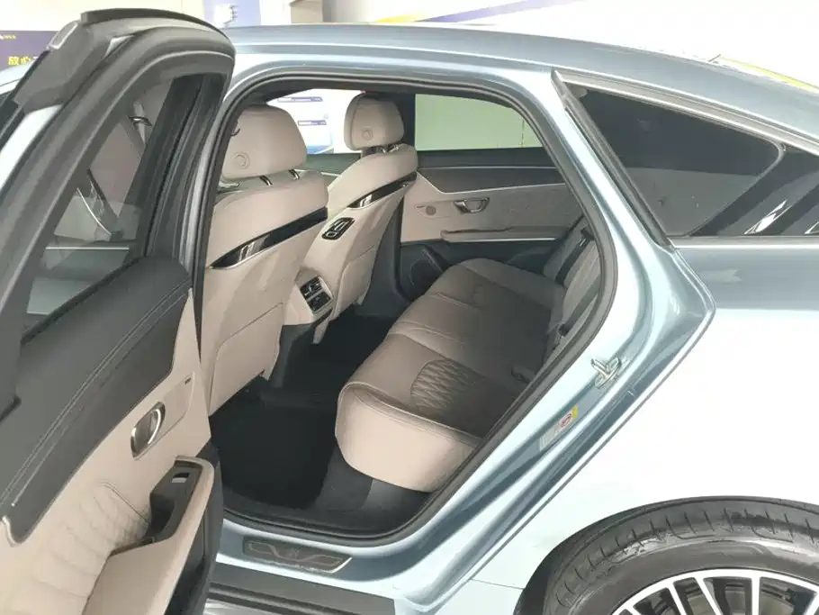 BYD Han — миниатюра 11