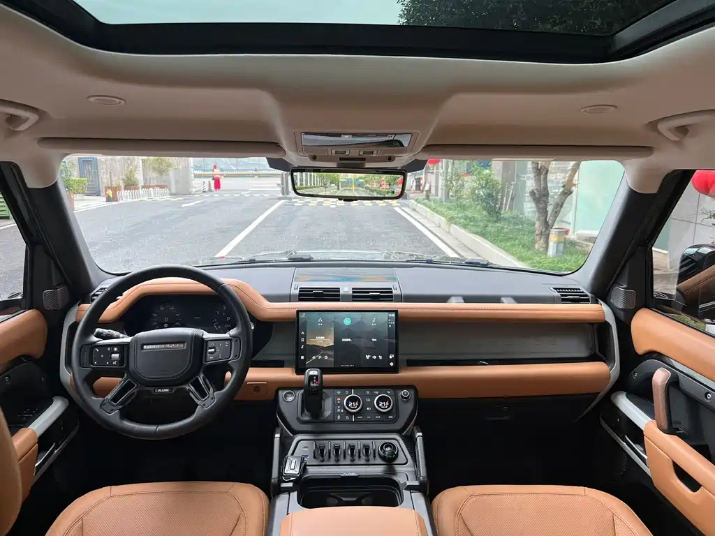 Land Rover Defender — миниатюра 4