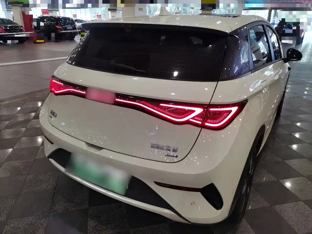 BYD Dolphin — миниатюра 7
