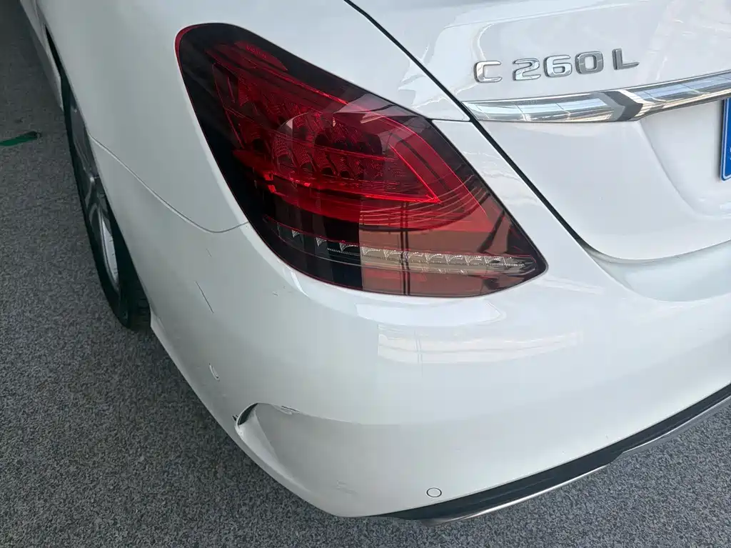 Mercedes-Benz C-Class — миниатюра 5