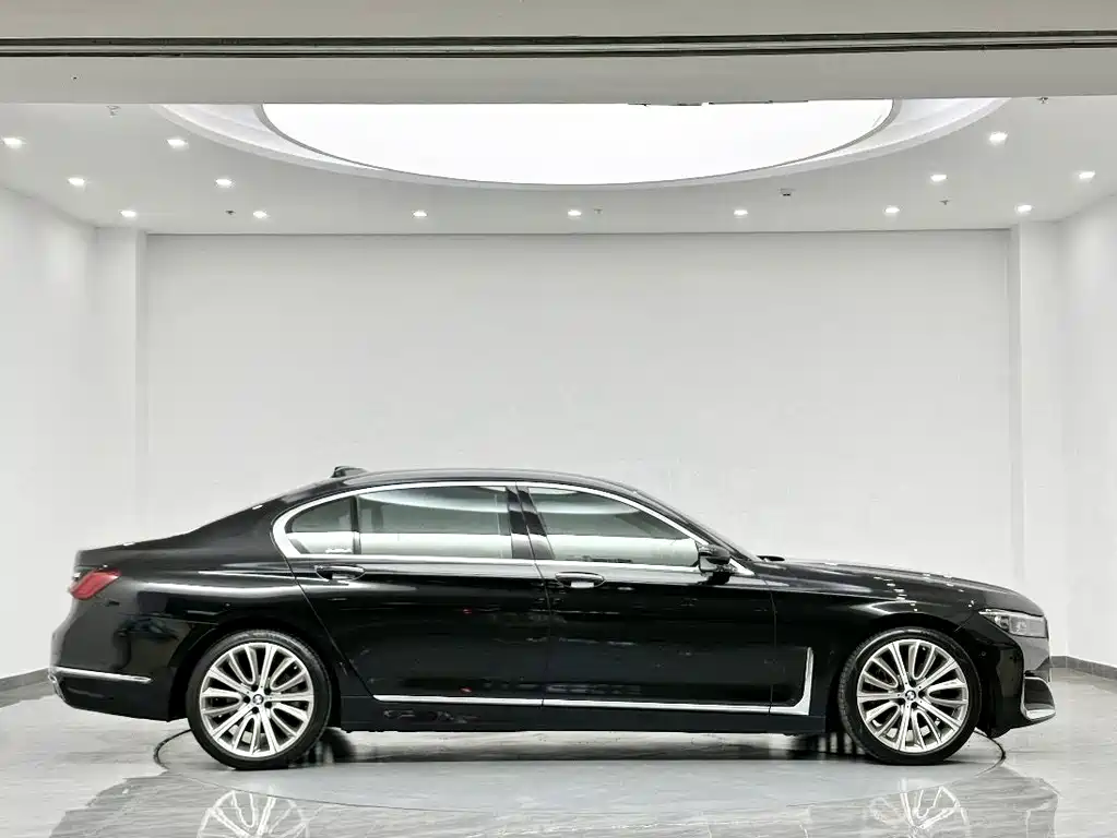 BMW 7 Series 7 2019 740Li Lead Luxury