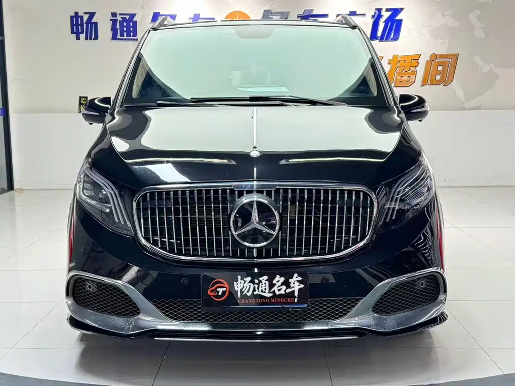 Mercedes-Benz Vito 2021 2.0T Business Edition 9 seats