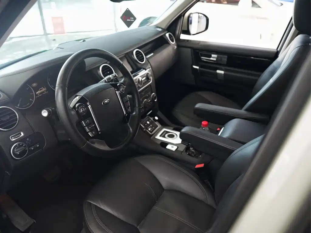 Land Rover Discovery 2014 3.0 SC V6 HSE Luxury