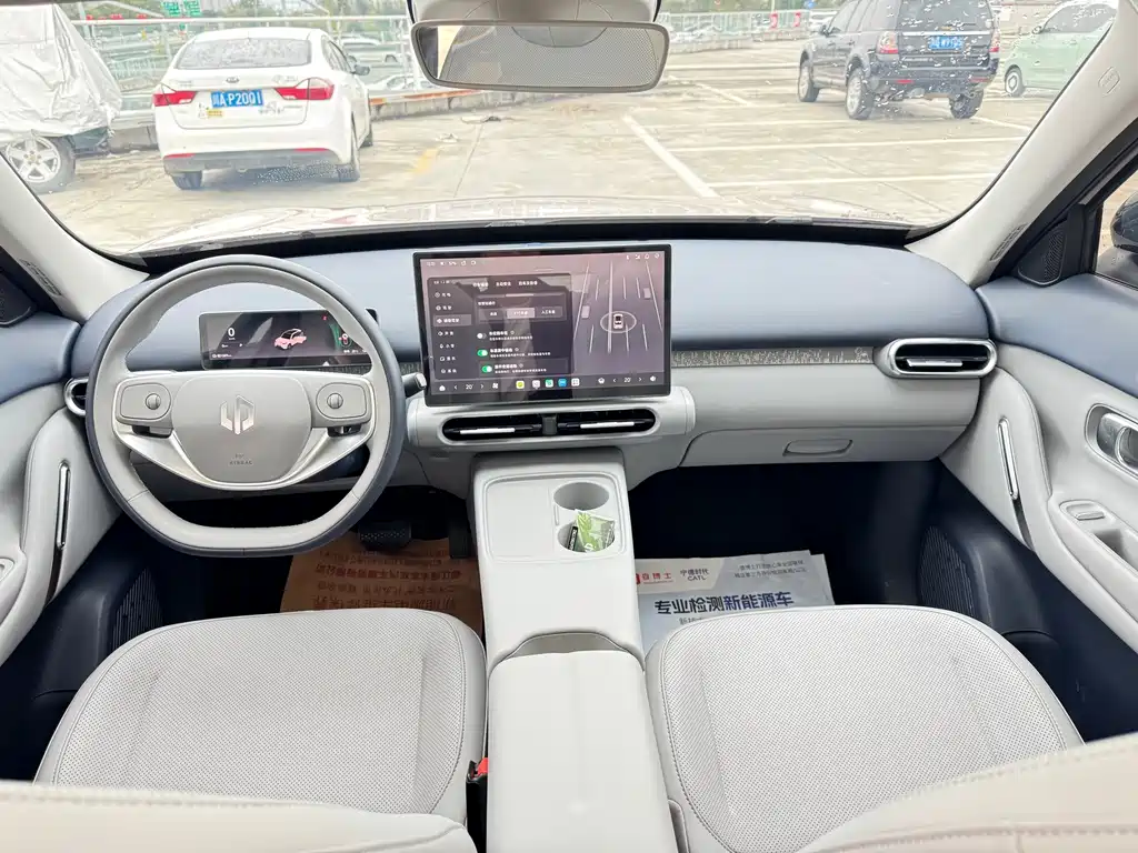 Leapmotor Leapmotor A10 — миниатюра 9