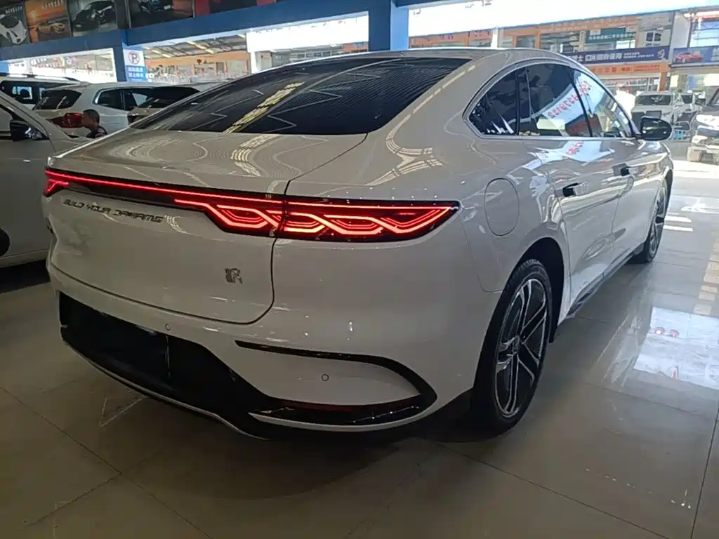 BYD Han — миниатюра 7