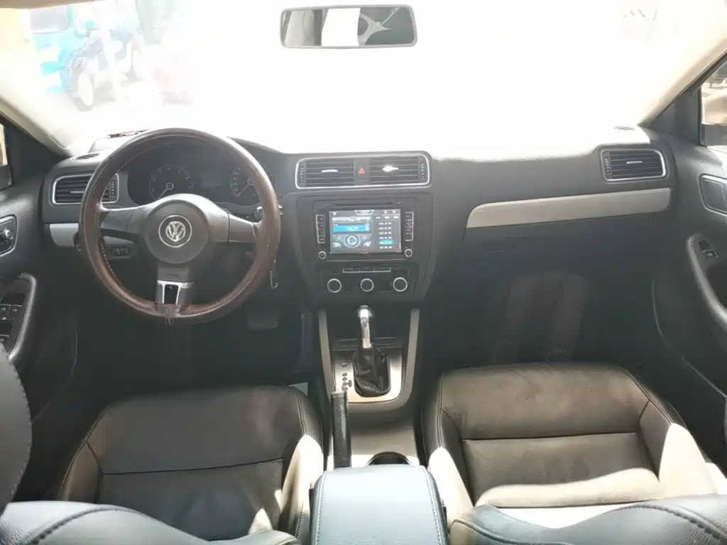 Volkswagen Sagitar — миниатюра 10