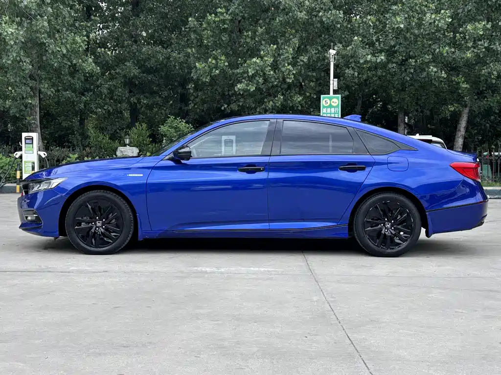 Honda Accord 2018 2.0L V