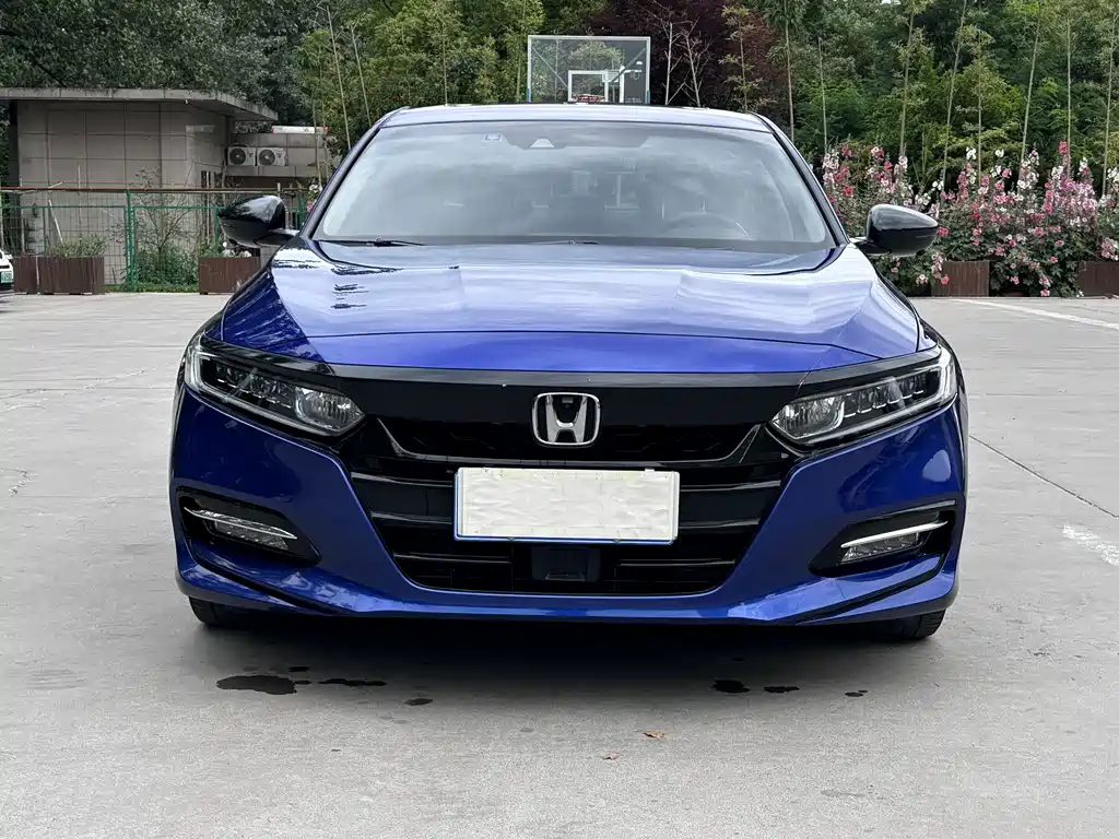 Honda Accord 2018 2.0L V