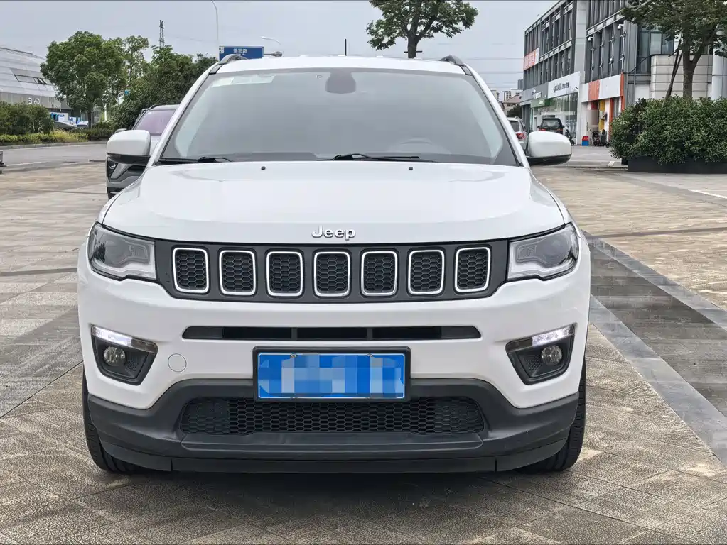 Jeep Compass — миниатюра 2