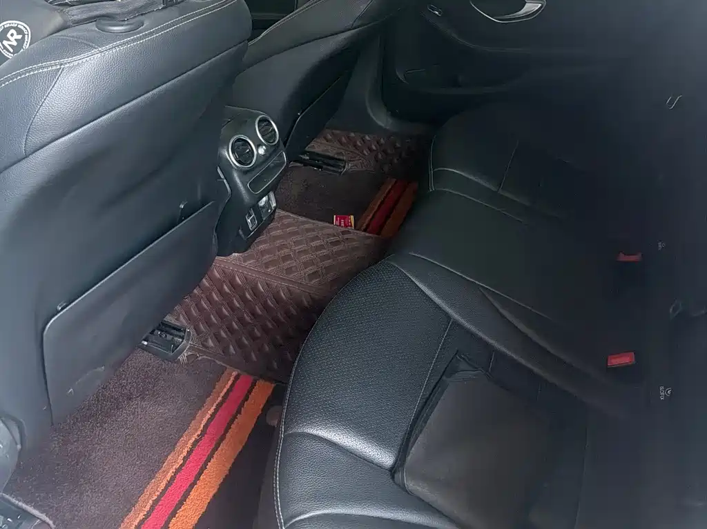 Mercedes-Benz C-Class — миниатюра 15