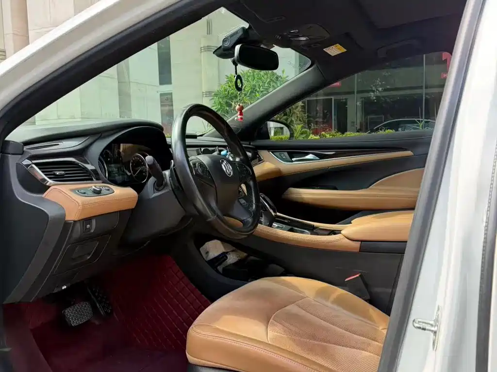 Buick LaCrosse — миниатюра 5