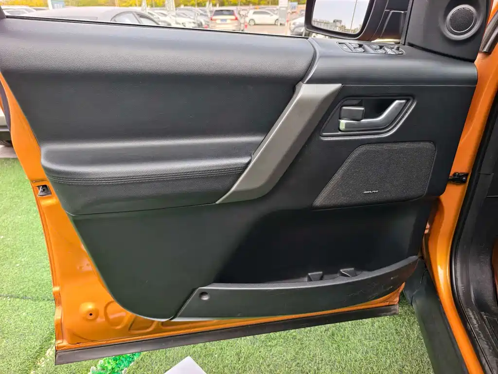 Land Rover 2 007 3.2L