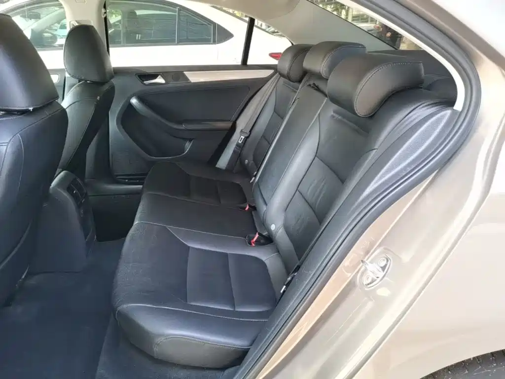 Volkswagen Sagitar — миниатюра 17