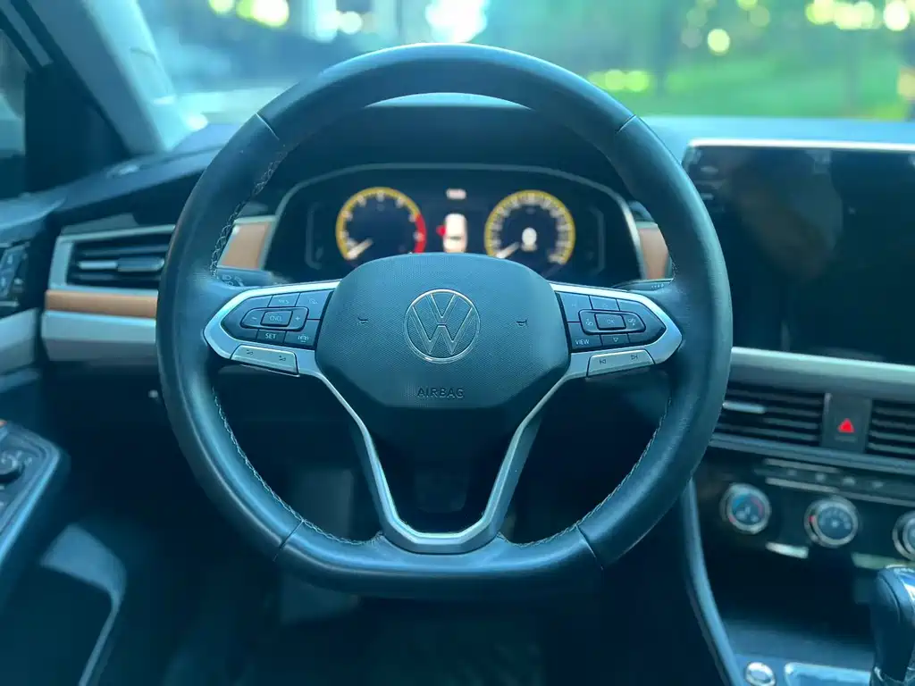 Volkswagen Bora — миниатюра 5