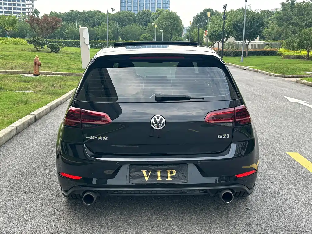 Volkswagen Golf GTI GTI 2018 2.0TSI GTI