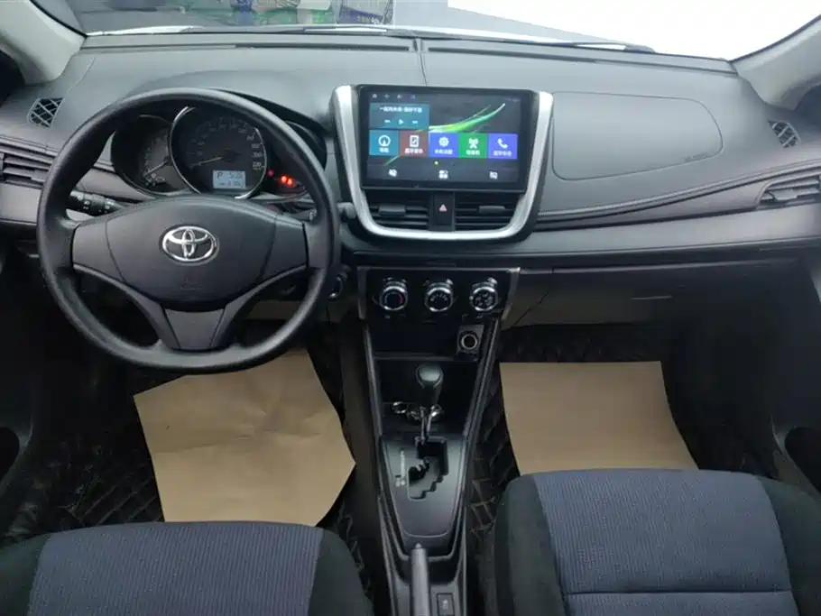 TOYOTA YARIS L ZHIXUAN