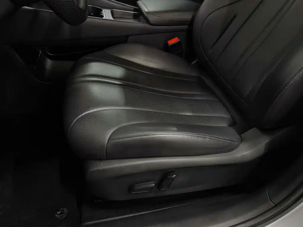 Roewe D7 — миниатюра 20
