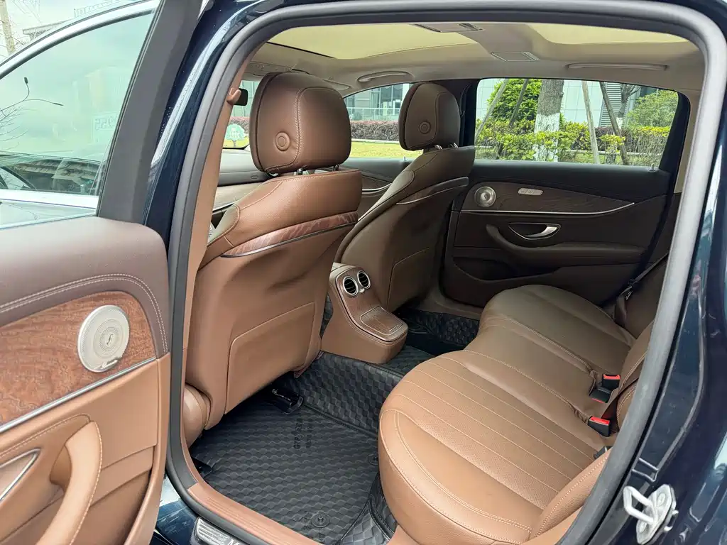 Mercedes-Benz E-Class E 2022 E 300 L Sport Fashion