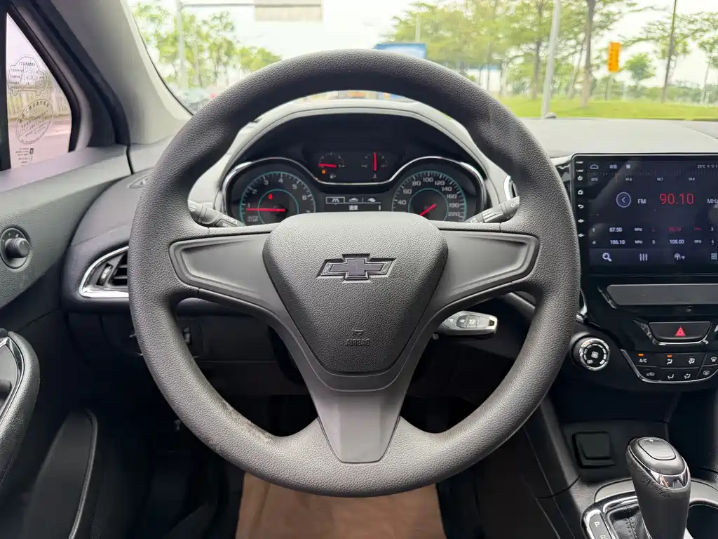 Chevrolet Cruze — миниатюра 17