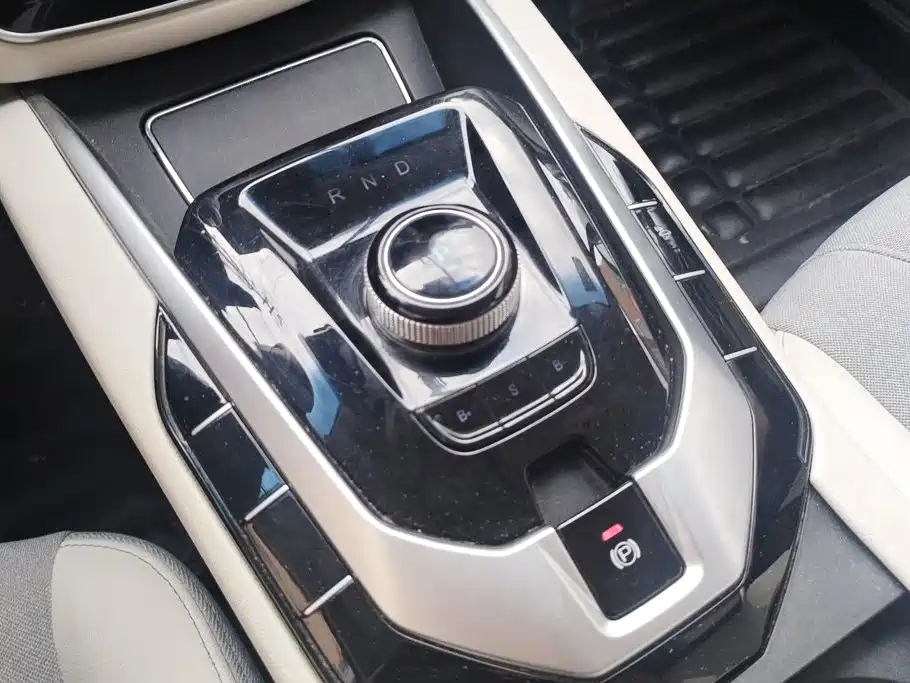 BAIC EU5 — миниатюра 16