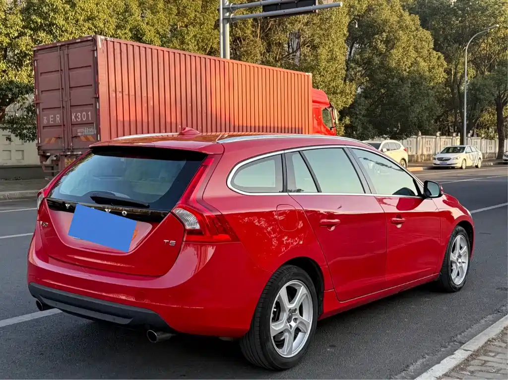 Volvo V60 — миниатюра 4