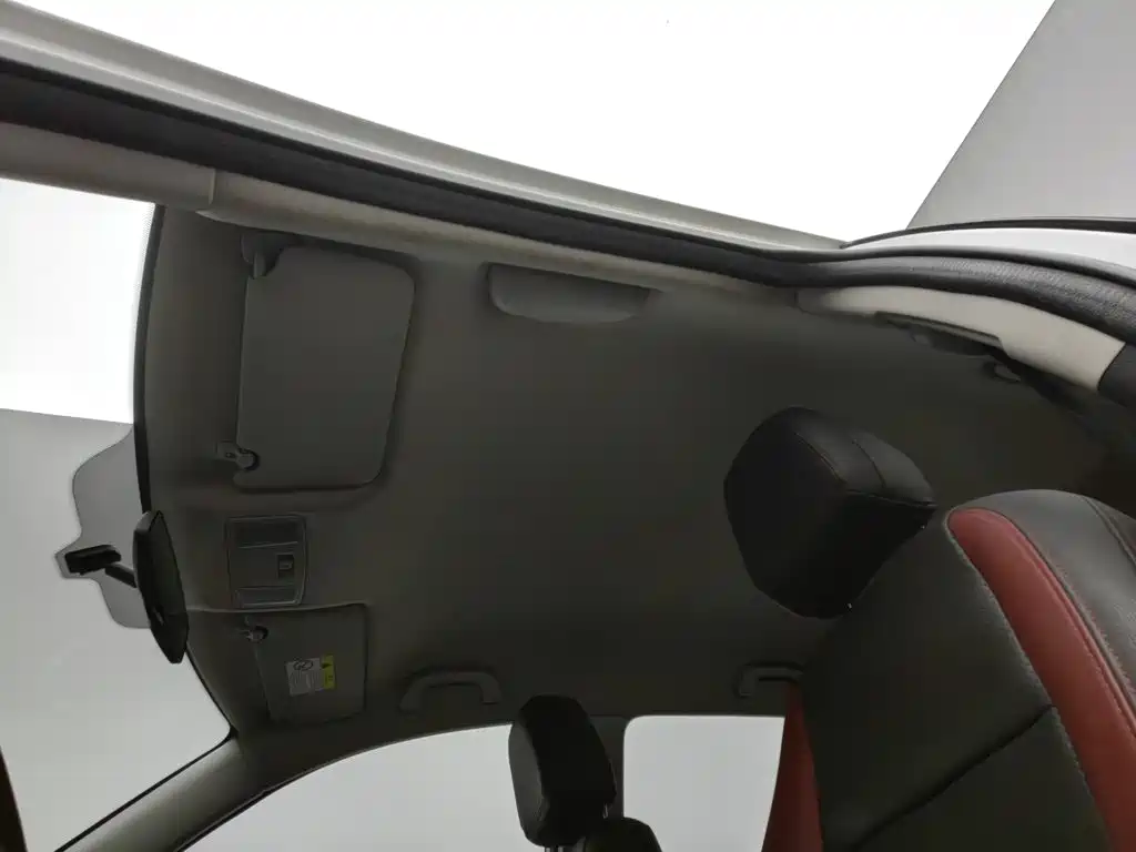 Changan CS15 — миниатюра 14