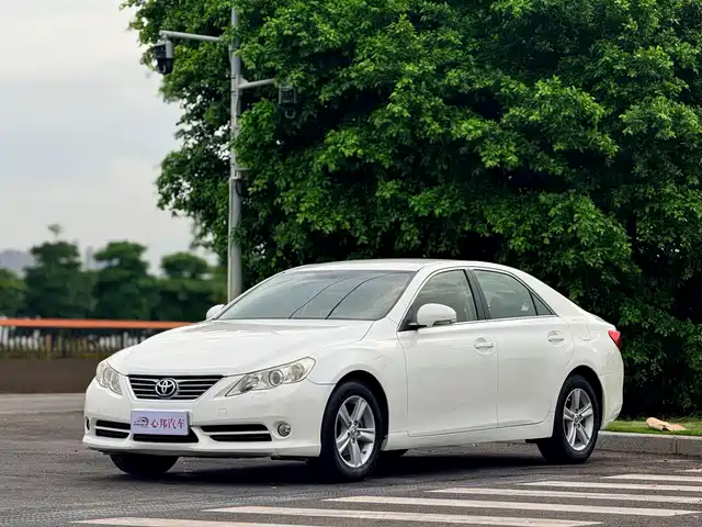 Toyota Reiz