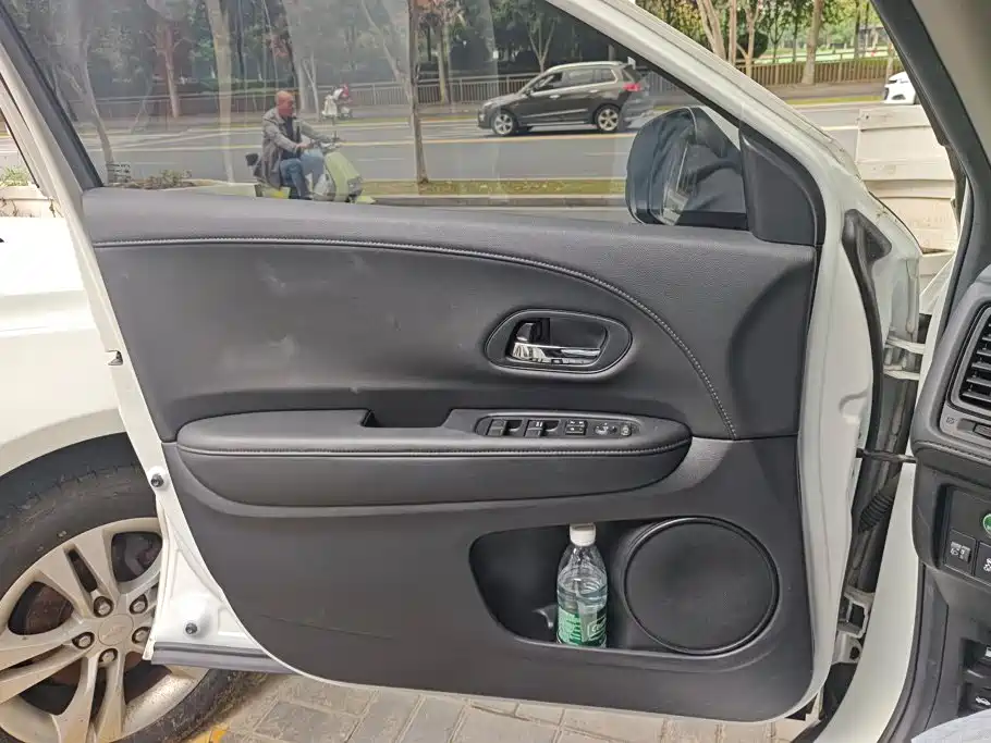 Honda Vezel — миниатюра 7
