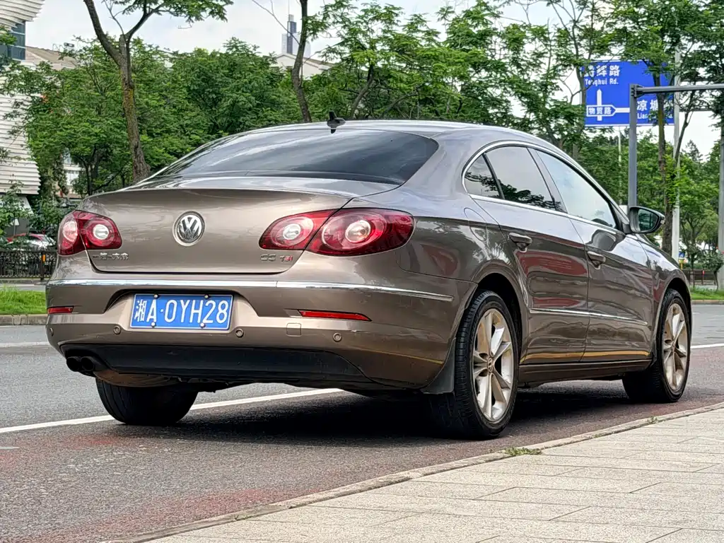 Volkswagen FAW - Passat CC CC 2011 1.8TSI Luxury