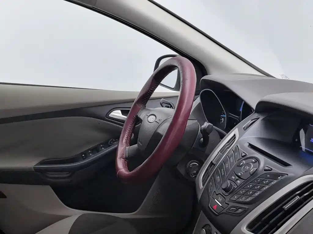 Ford Focus — миниатюра 22