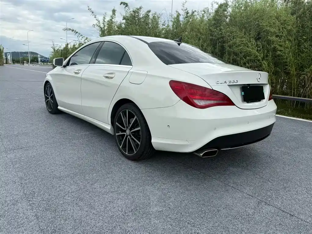 Mercedes-Benz CLA 2016 CLA 200 Fashion