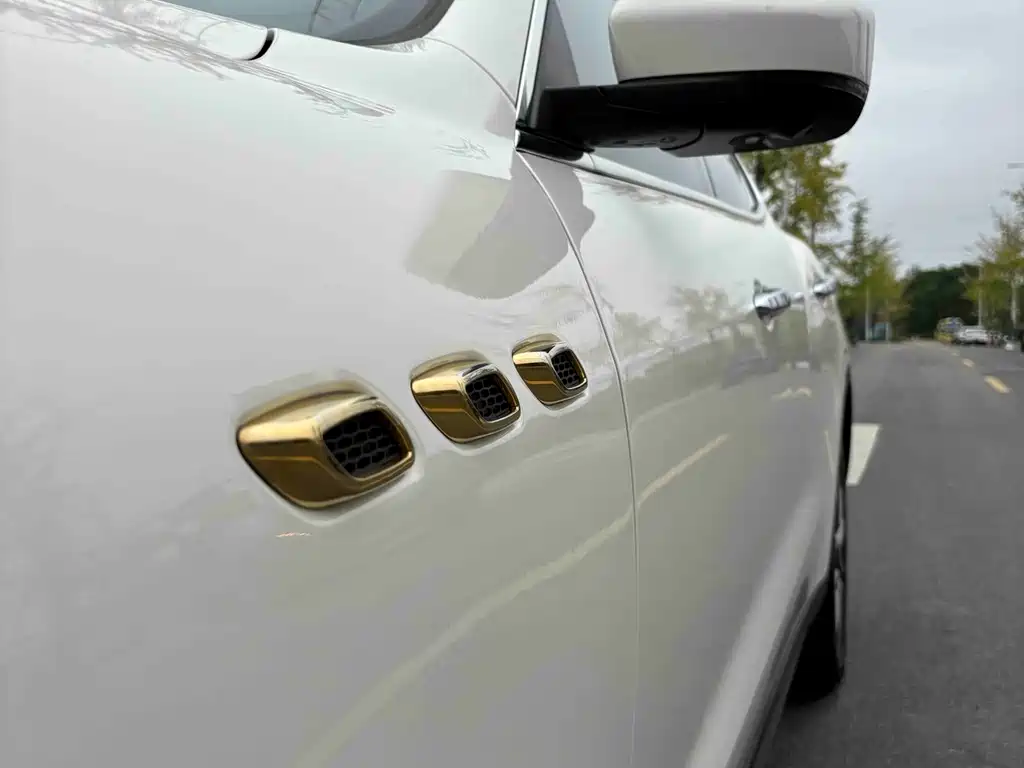 Maserati Levante — миниатюра 12