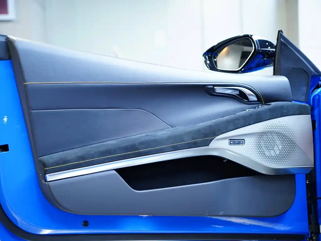 Lotus Emira — миниатюра 24