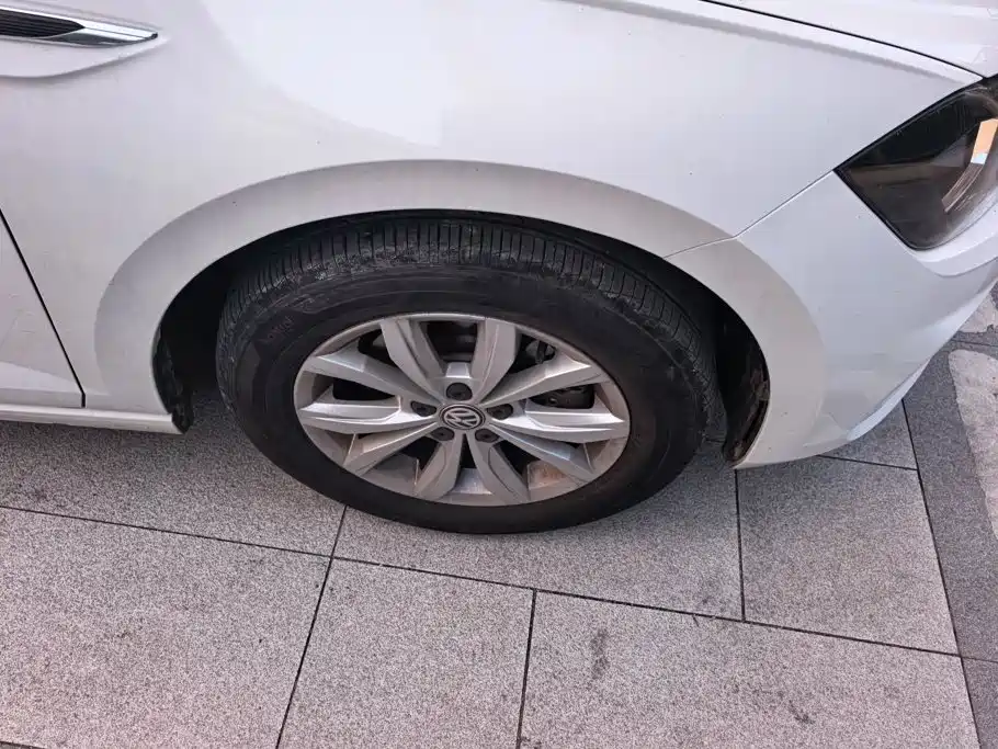 Volkswagen Polo — миниатюра 6
