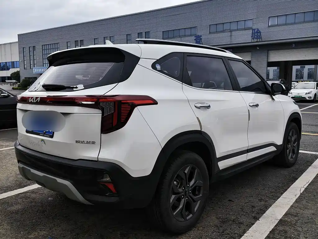 Kia Seltos 2023 1.5L CVT Luxury