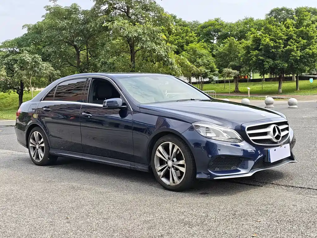 Mercedes-Benz E-Class — миниатюра 3