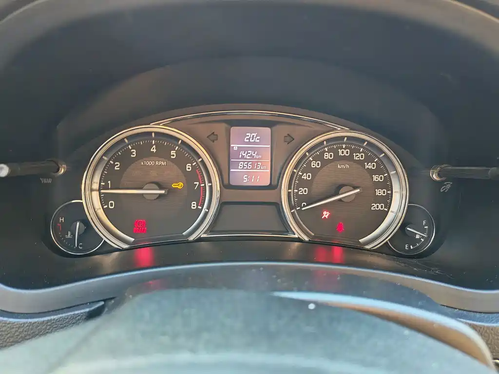 Suzuki Alivio — миниатюра 4