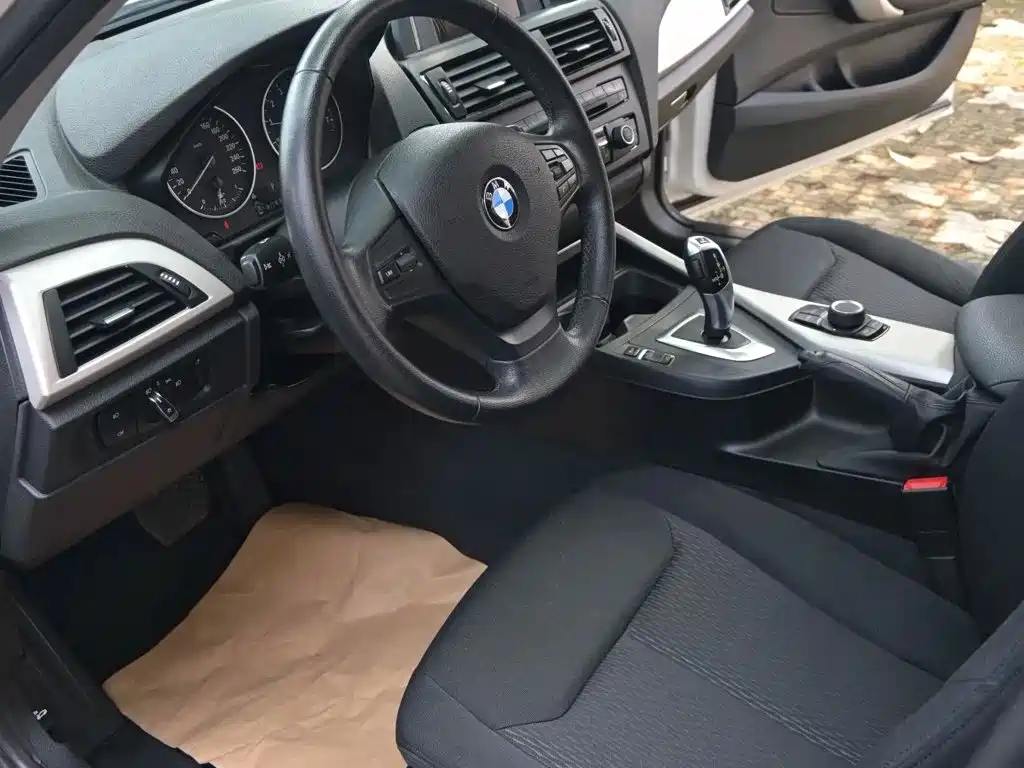 BMW 1 Series (Import) — миниатюра 6