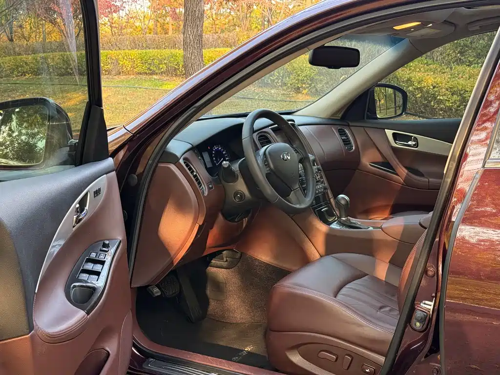 Infiniti QX50 (Import) — миниатюра 14
