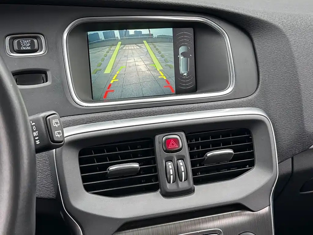 Volvo V40 — миниатюра 15