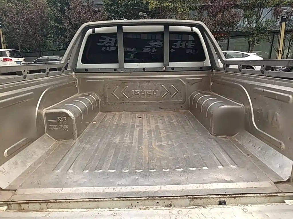 Isuzu D-MAX — миниатюра 19