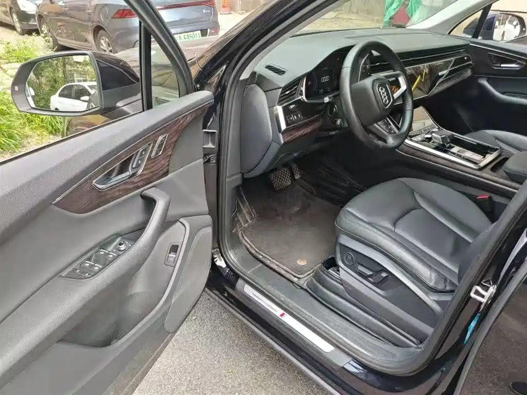 Audi Q7 2020 55 TFSI quattro S line Sport