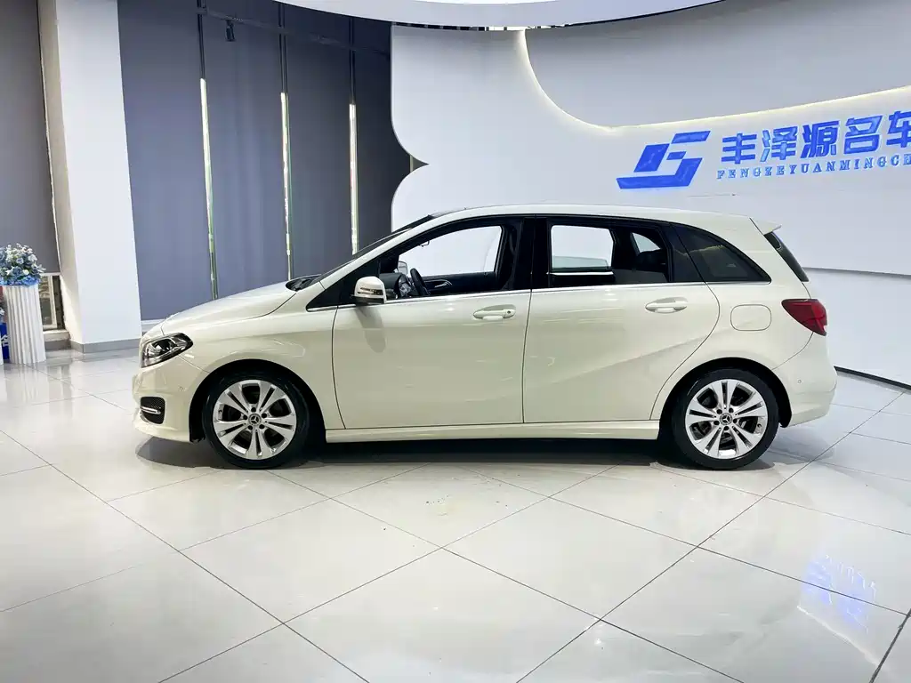 Mercedes-Benz B-Class — миниатюра 3
