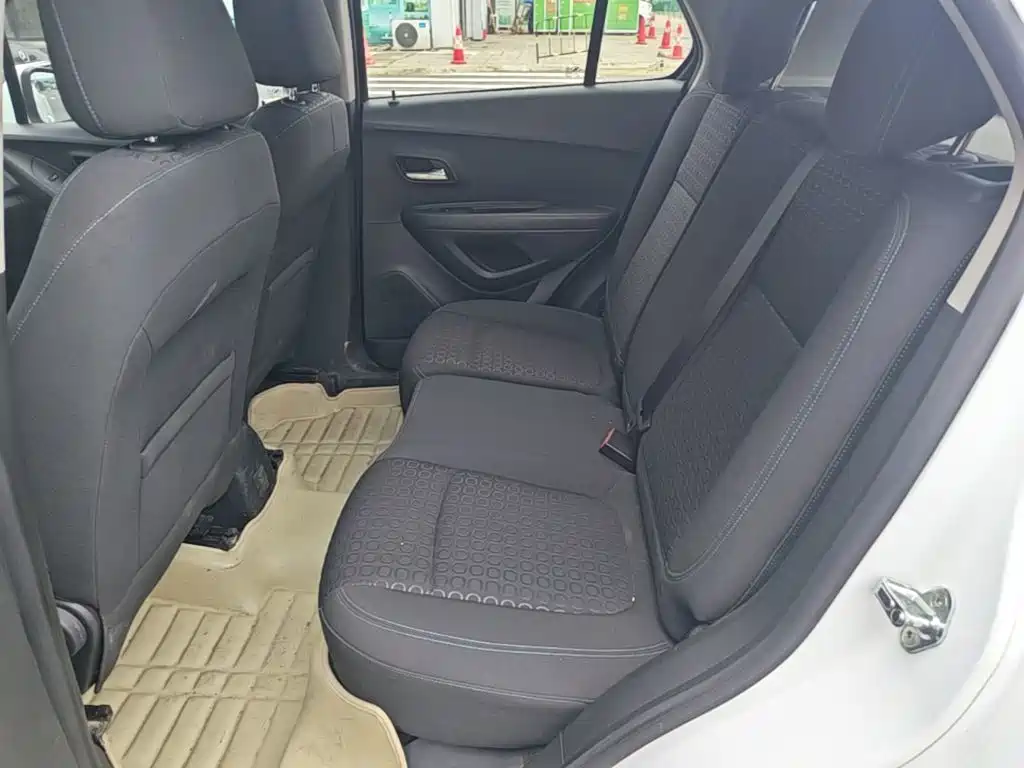Chevrolet Trax — миниатюра 17